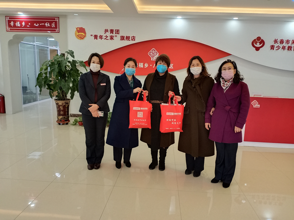 2。新城供热公司为社区捐赠口罩.png